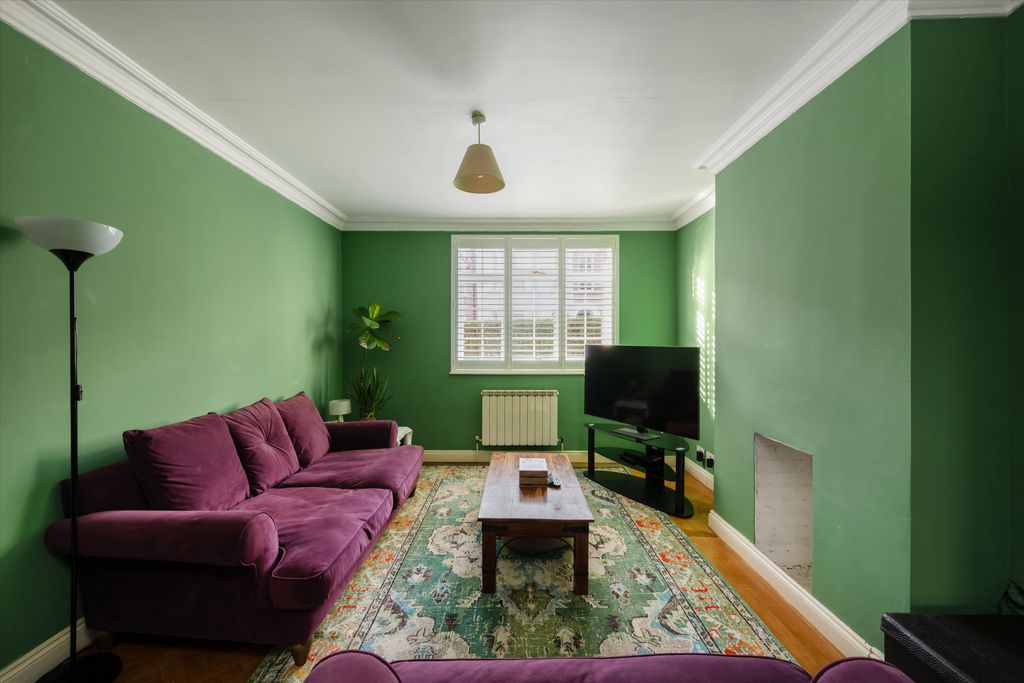 Property photo 1 of 9 Image