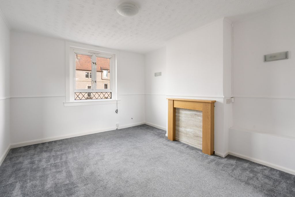 Property photo 2 of 25 Property Image 2