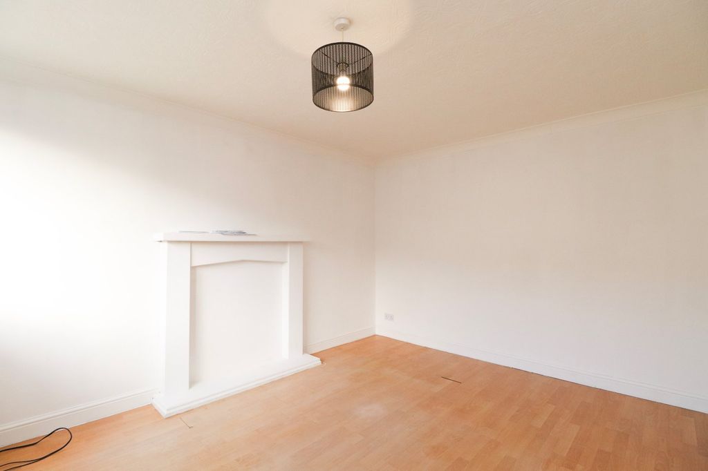 Property photo 3 of 15 Picture No. 14