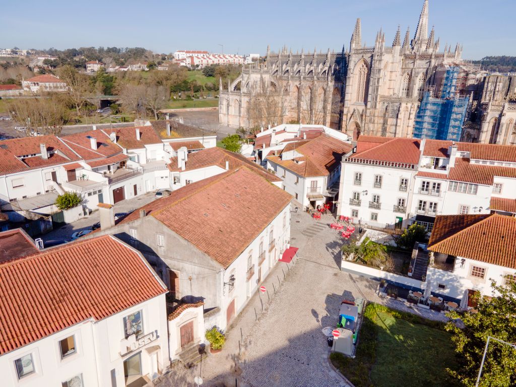 Property photo 3 of 23