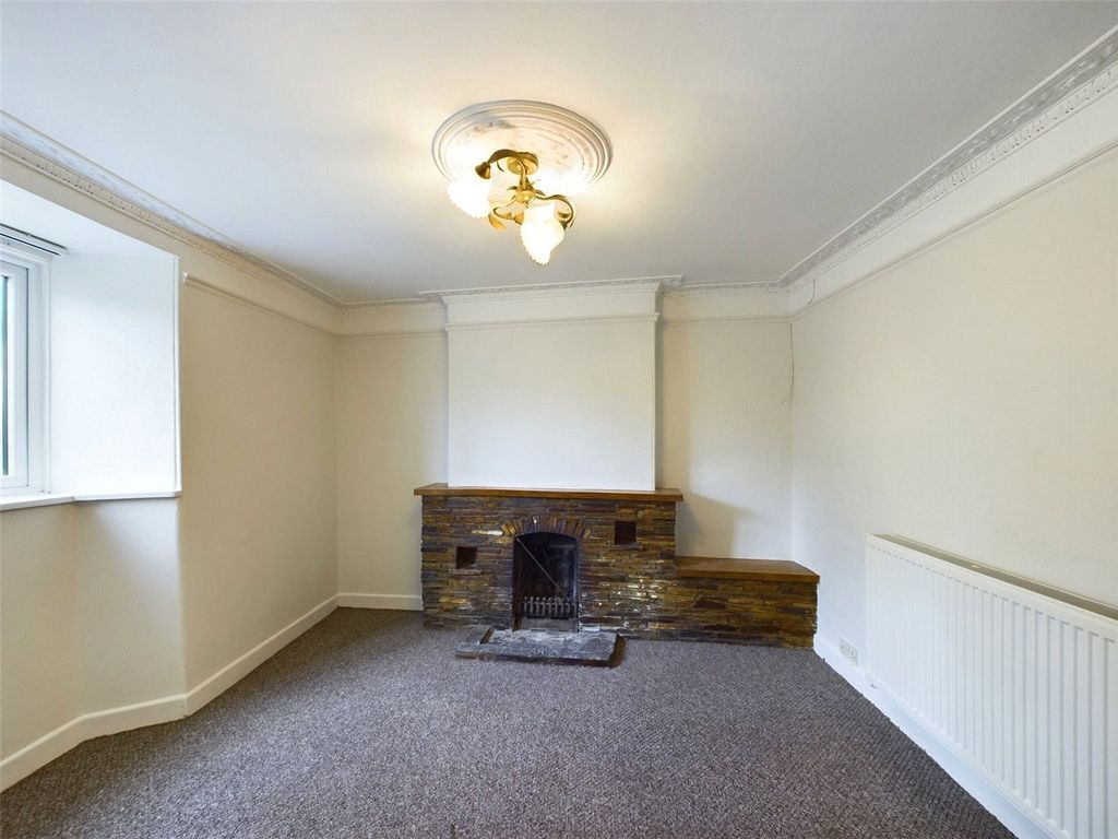 Property photo 3 of 19 Picture No. 04
