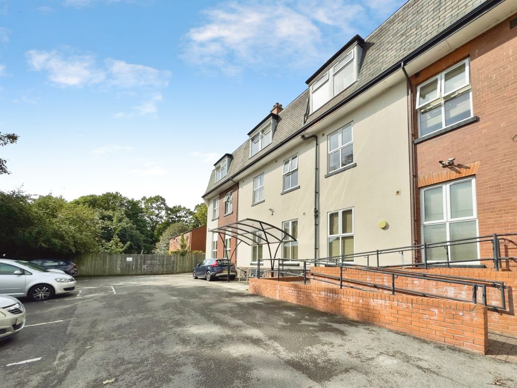 Property photo 1 of 7