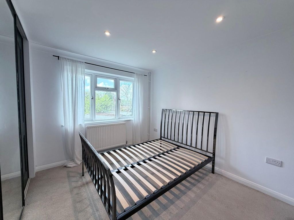 Property photo 3 of 8 Waldegrave 9.Jpg