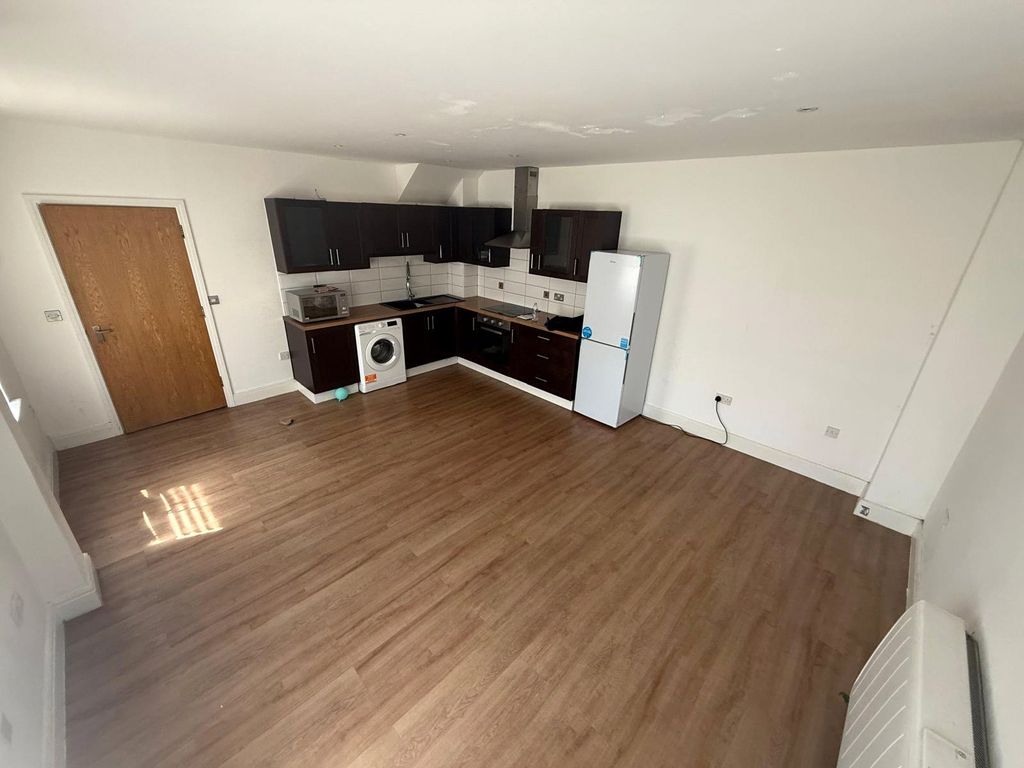 Property photo 3 of 10 Picture No. 04
