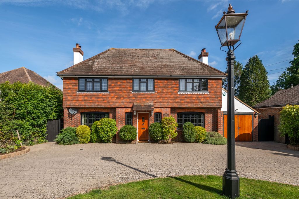 Property photo 1 of 36