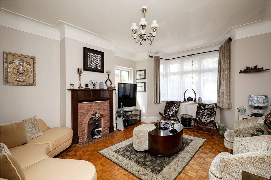 Property photo 3 of 28 Picture No. 03