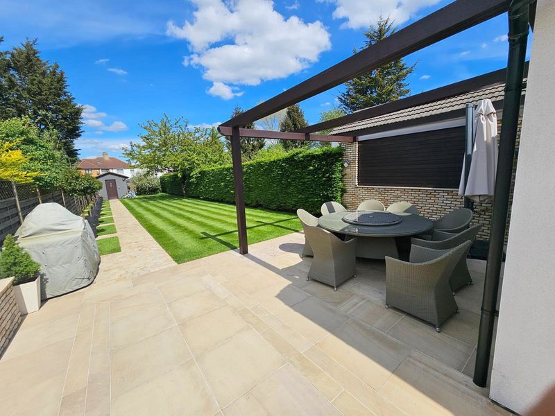 Property photo 3 of 34 Photo 37