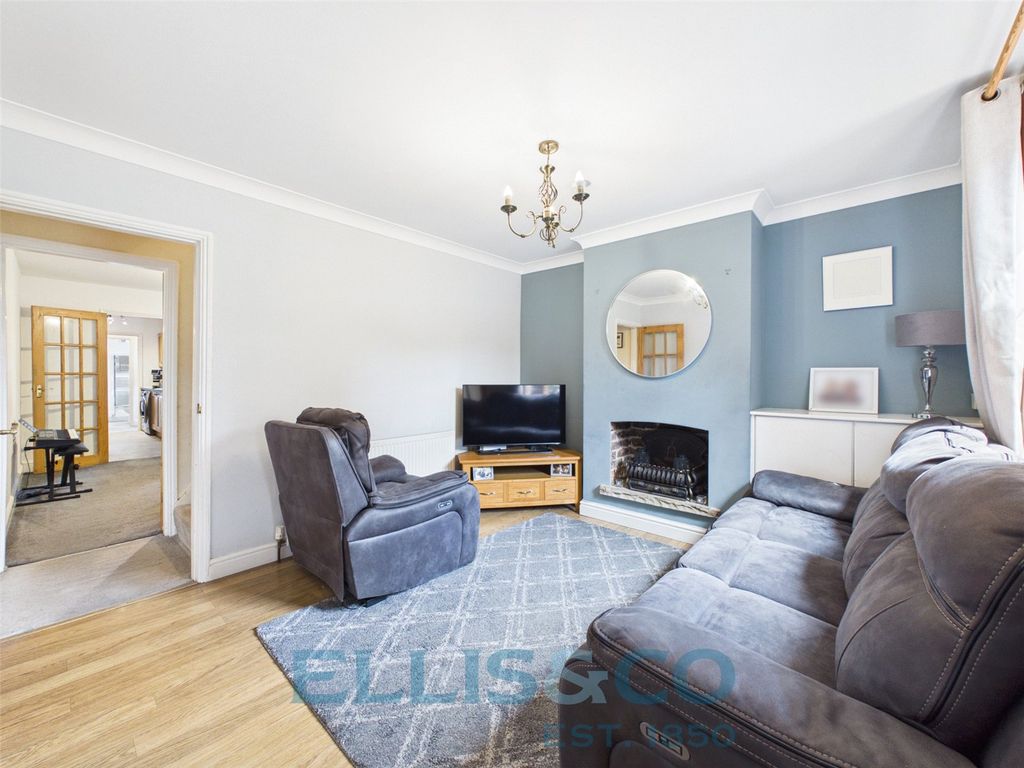 Property photo 2 of 18 Picture No. 06