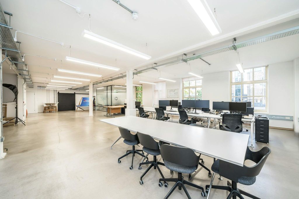 Property photo 1 of 5 Block E Ground Floor 2 Lea.Jpg