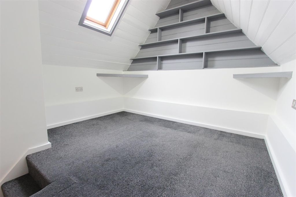 Property photo 2 of 10 Img_8994.Jpg