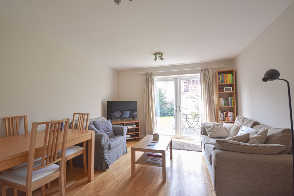 Property photo 2 of 7 Photo 7