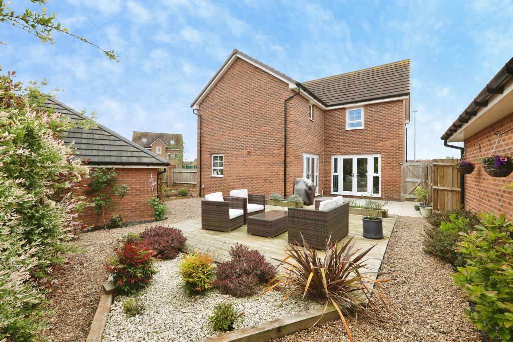 Property photo 2 of 18