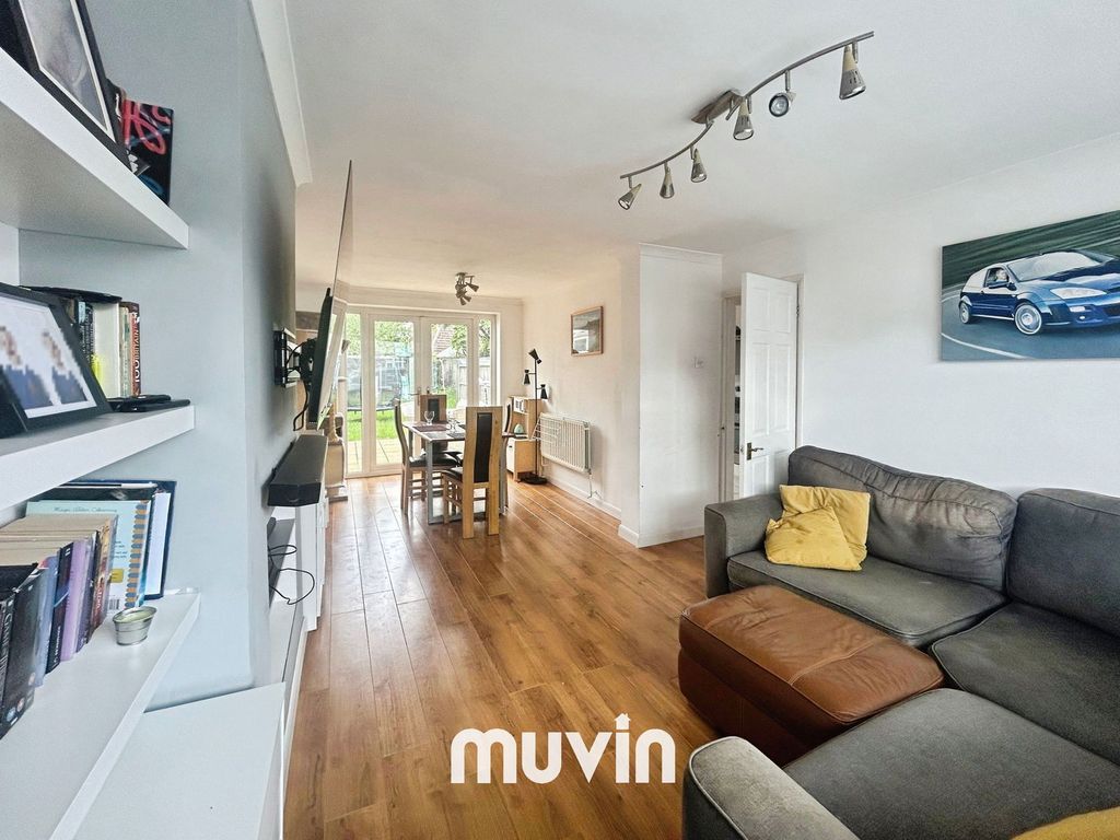 Property photo 3 of 12