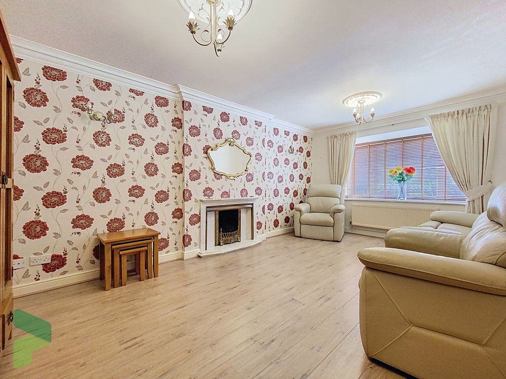 Property photo 3 of 34 Living Room