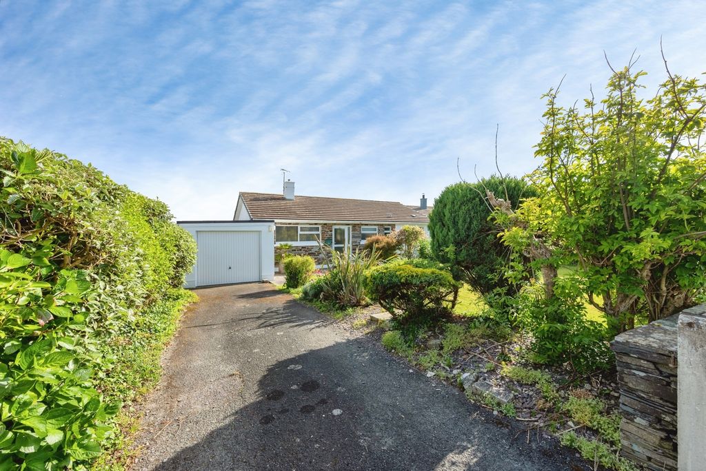 Property photo 1 of 16 Pbox-Img.Jpg