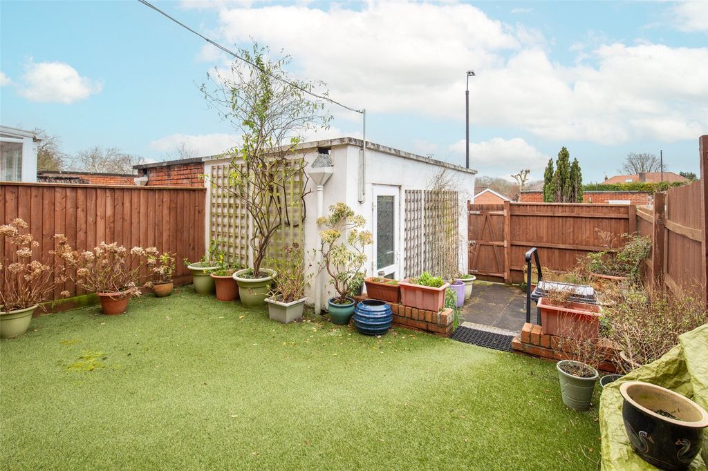 Property photo 2 of 16 Picture No. 19