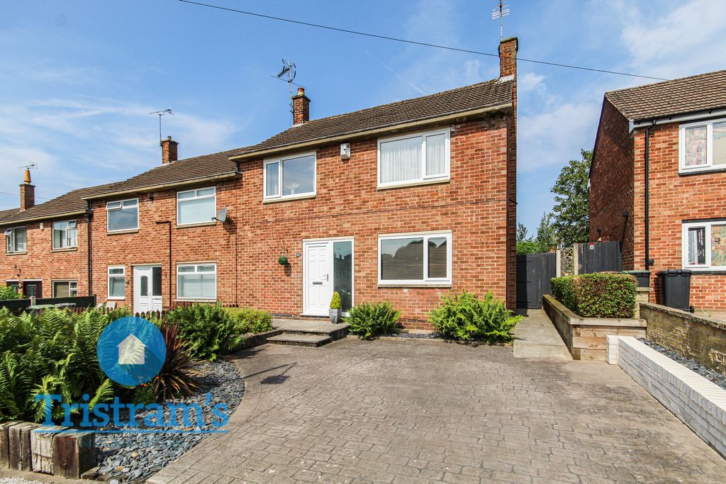 Property photo 1 of 26