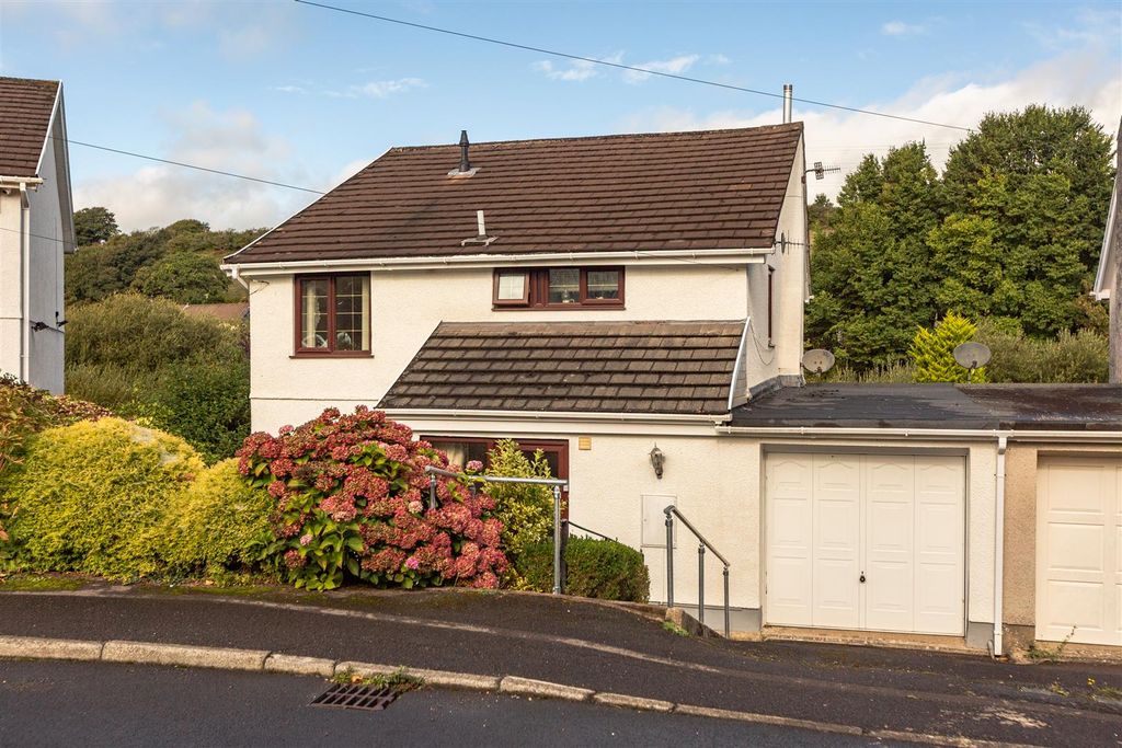 Property photo 1 of 41 Cz0A1340.Jpg