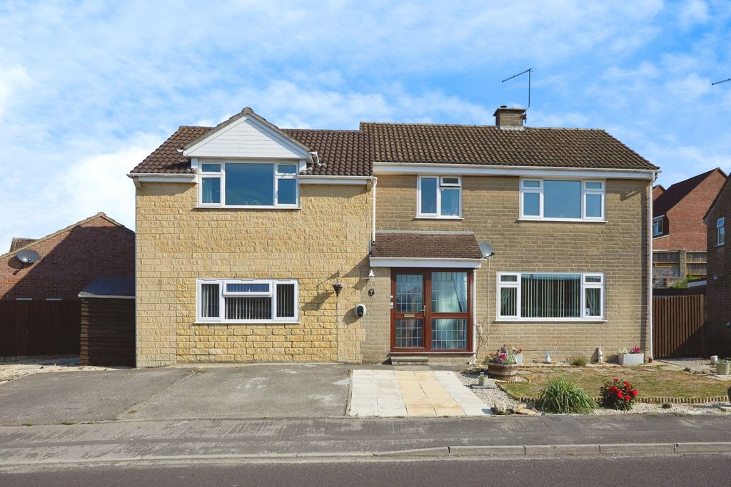 Property photo 1 of 19