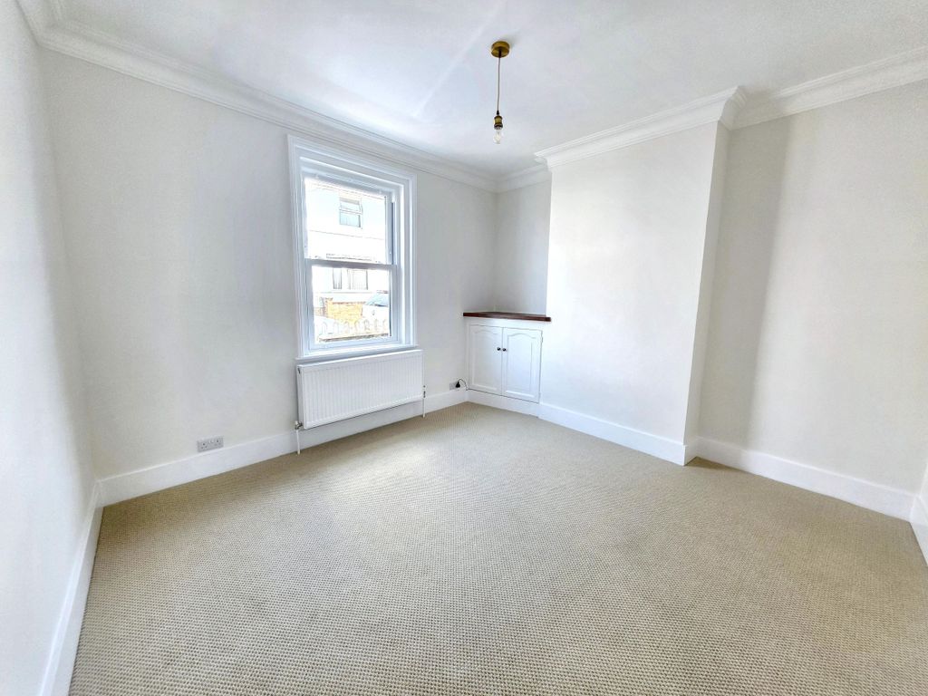 Property photo 3 of 29