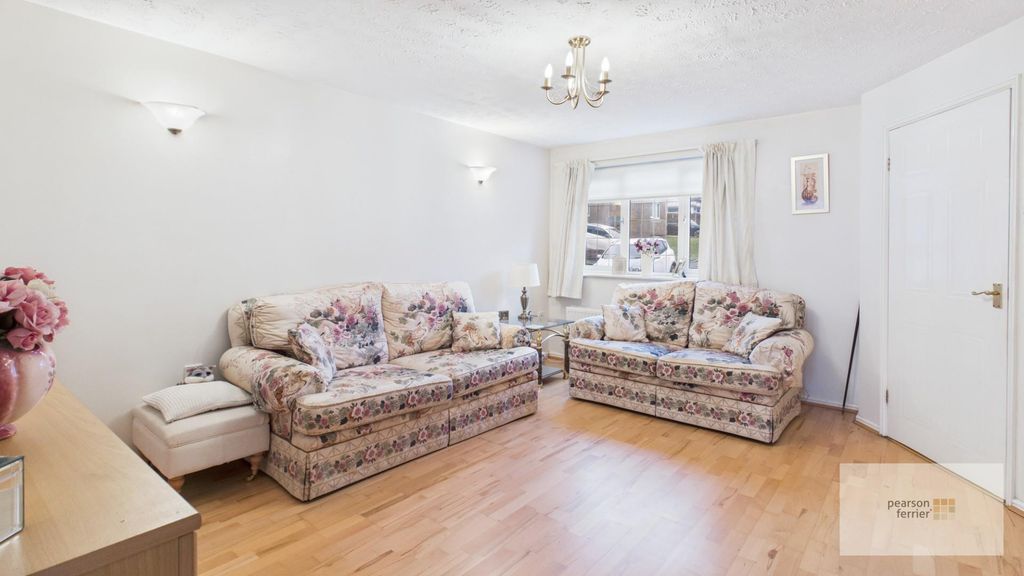 Property photo 3 of 16