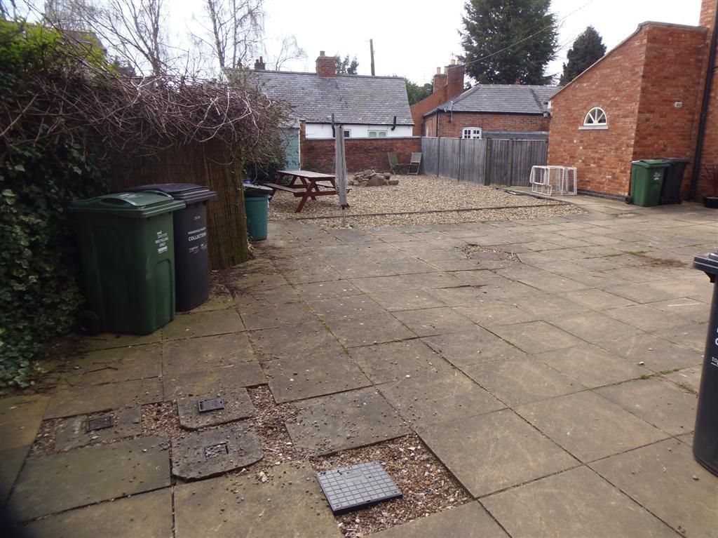 Property photo 2 of 12 Rear Garden