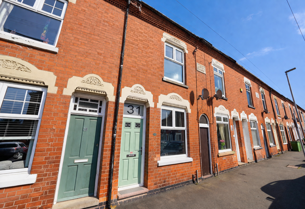 Property photo 1 of 19 Fronthouse