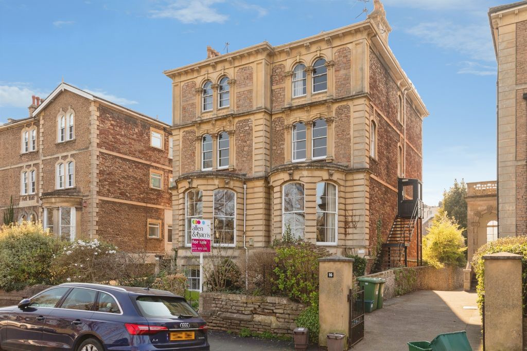 Property photo 1 of 19