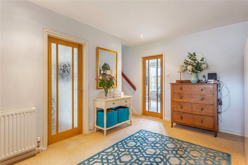 Property photo 2 of 12 Hallway