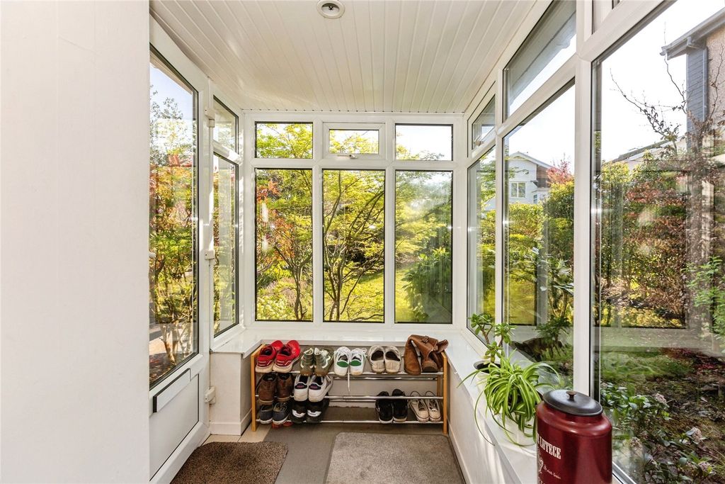 Property photo 2 of 34 Picture No. 29