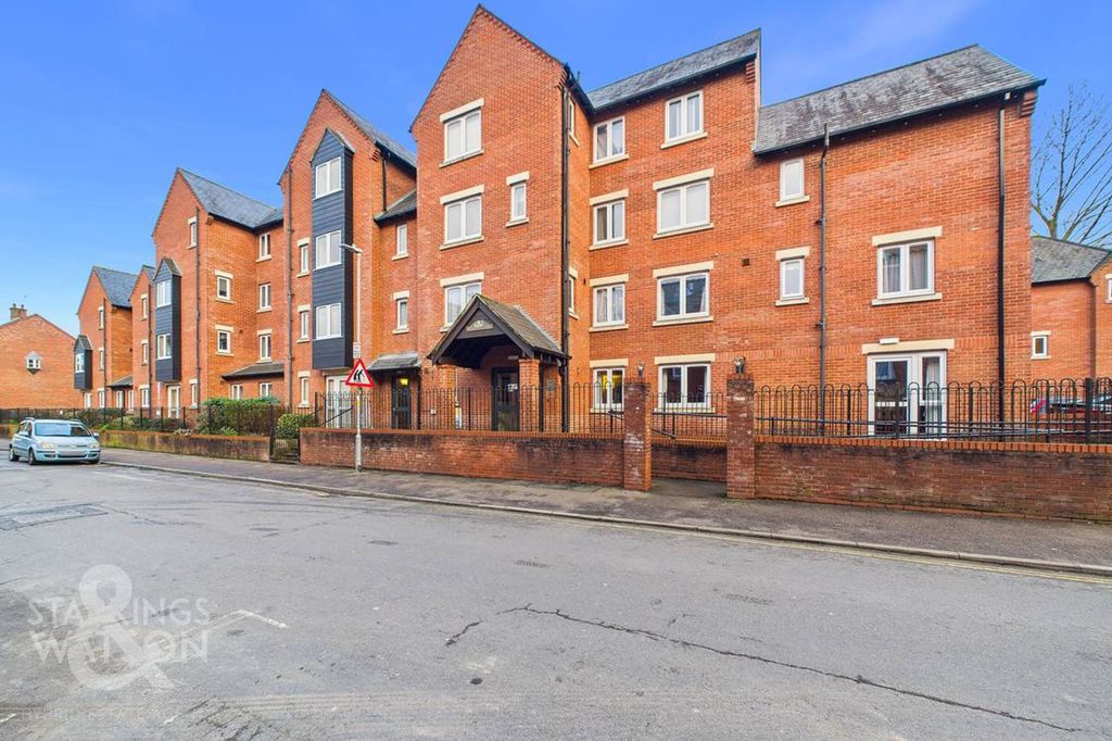 Property photo 1 of 23