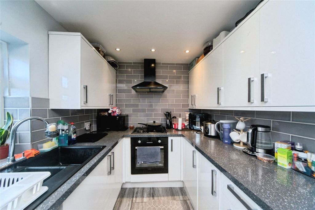 Property photo 3 of 17 Picture No. 21