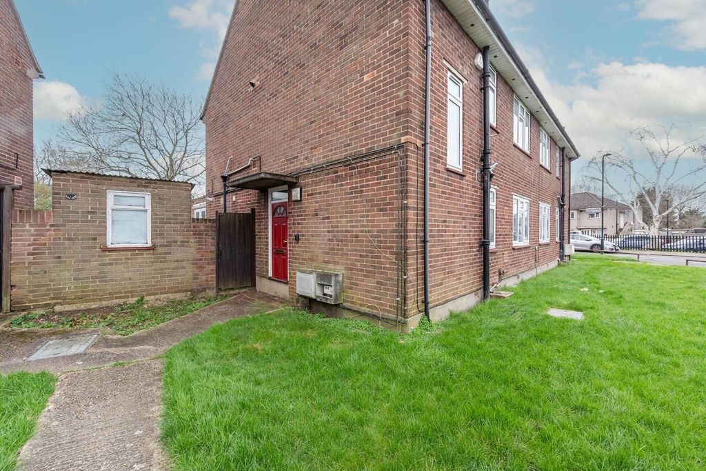 Property photo 2 of 7