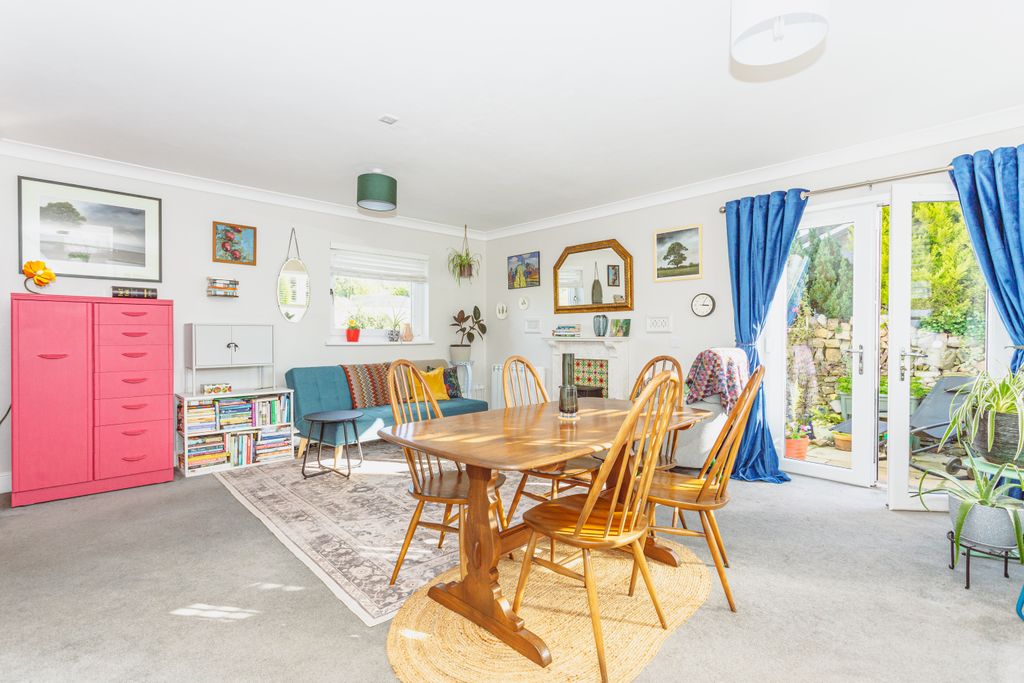 Property photo 2 of 17 Open Plan Lounge/Dining Areas