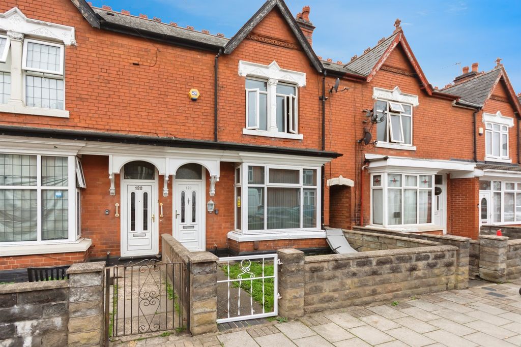 Property photo 2 of 17