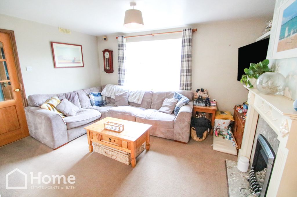 Property photo 3 of 12