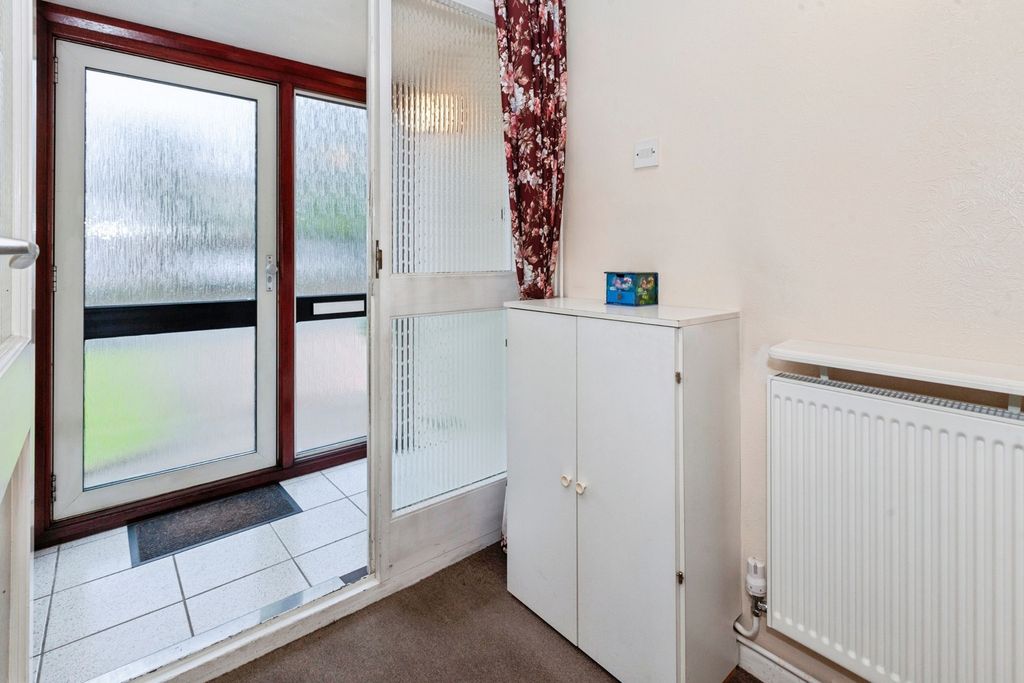 Property photo 2 of 17 Picture 2