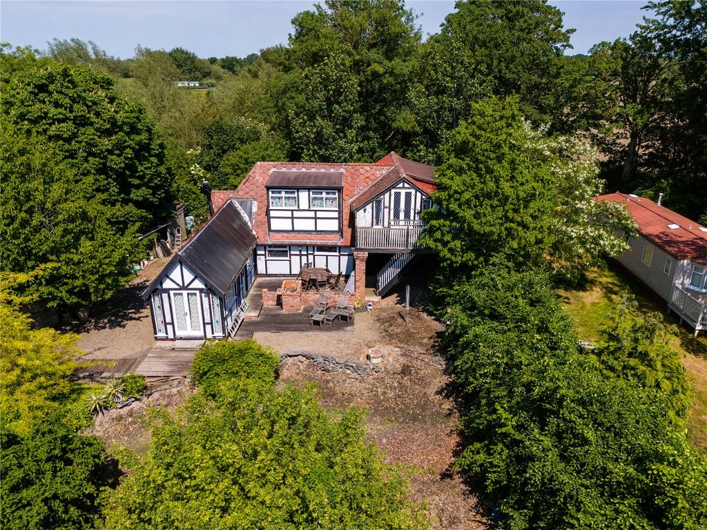Property photo 1 of 45 House