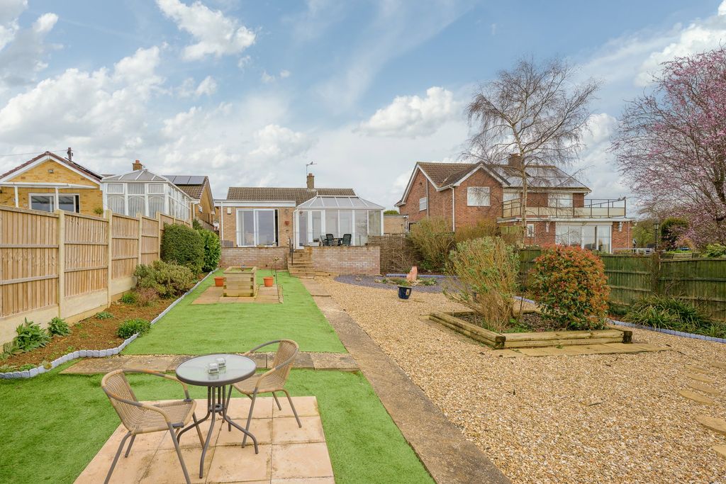 Property photo 1 of 26