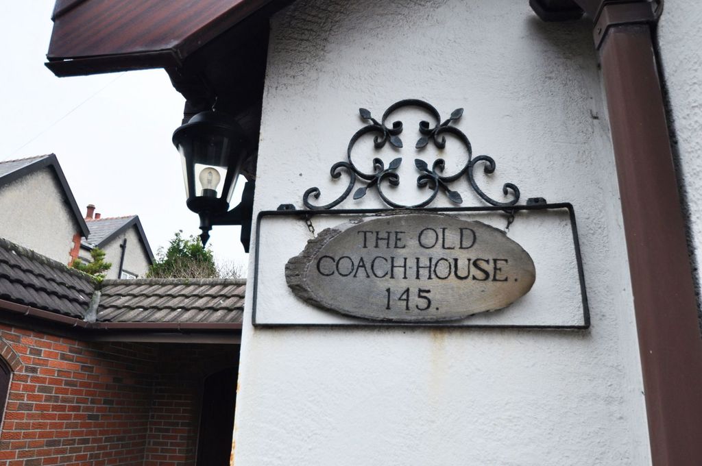 Property photo 3 of 39