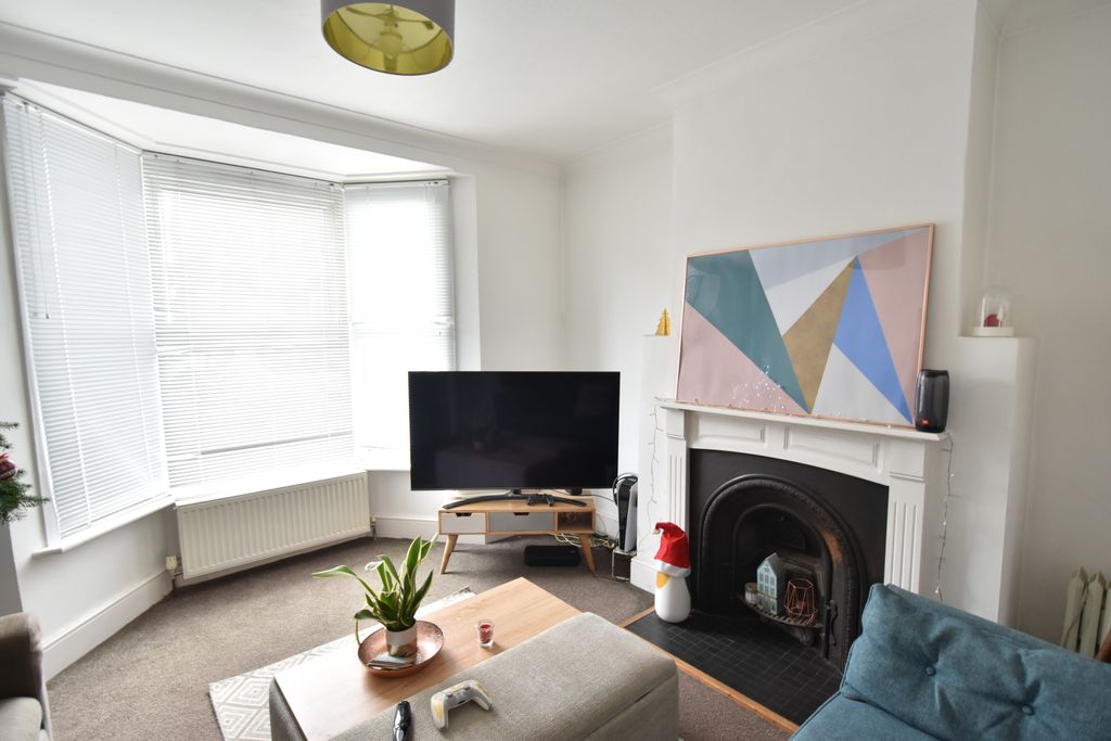 Property photo 3 of 9