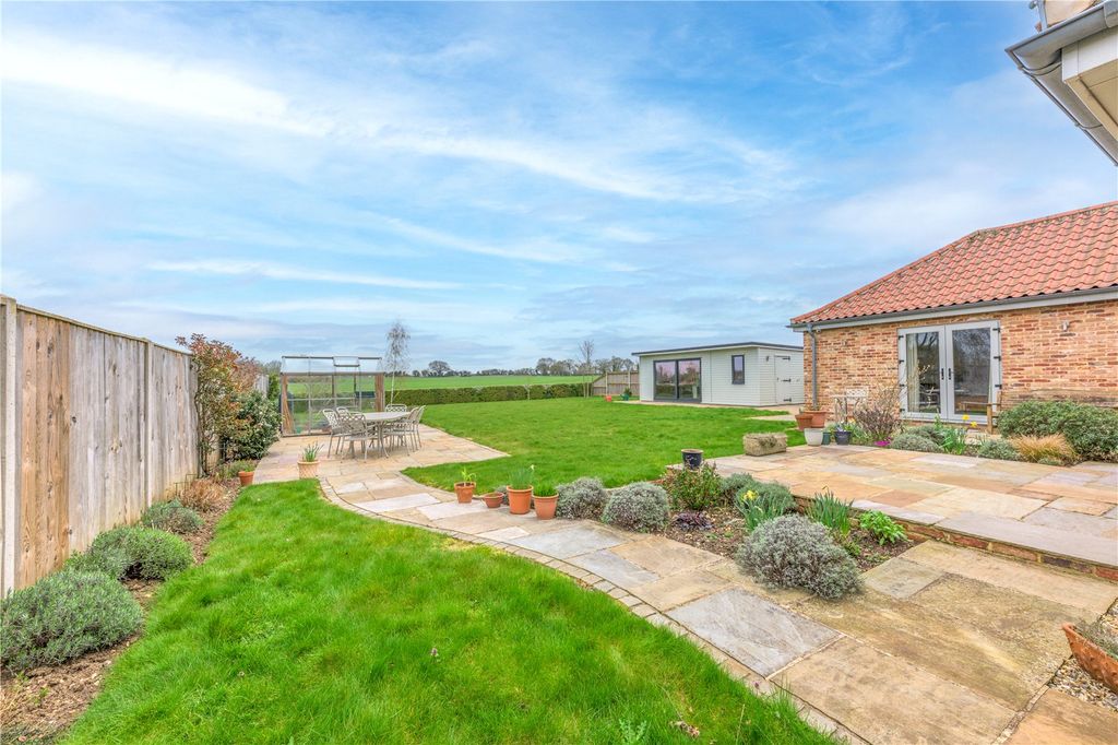 Property photo 3 of 31 Picture No. 05