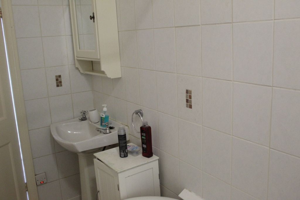 Property photo 3 of 33