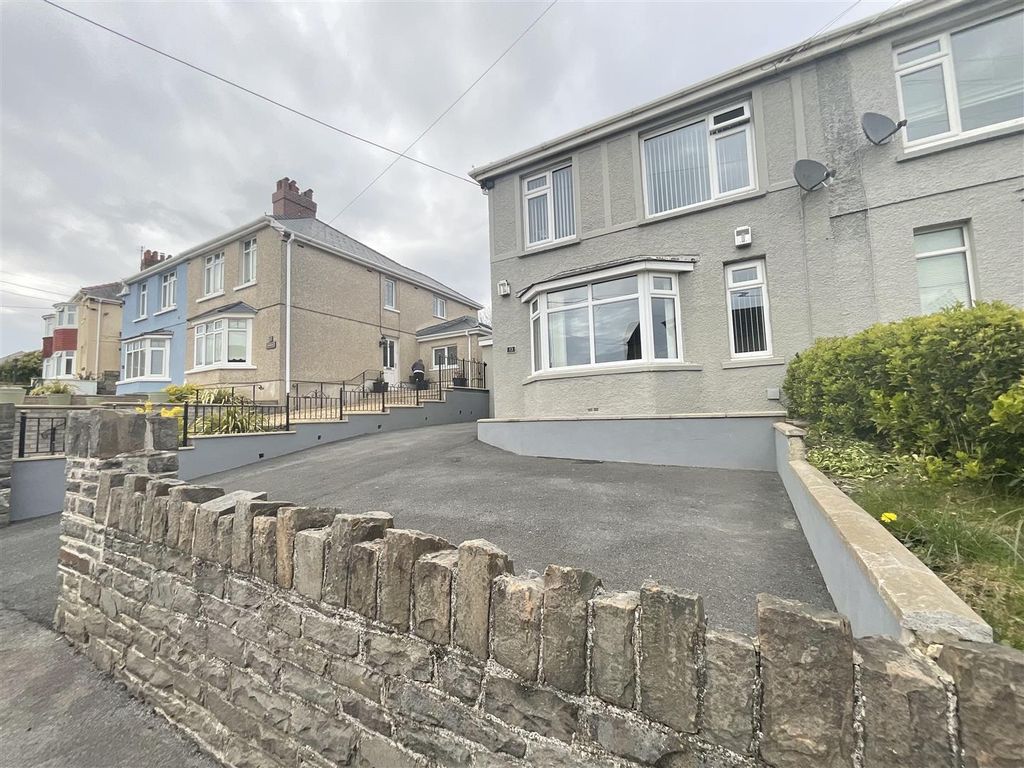 Property photo 1 of 43 Img_0049.Jpeg