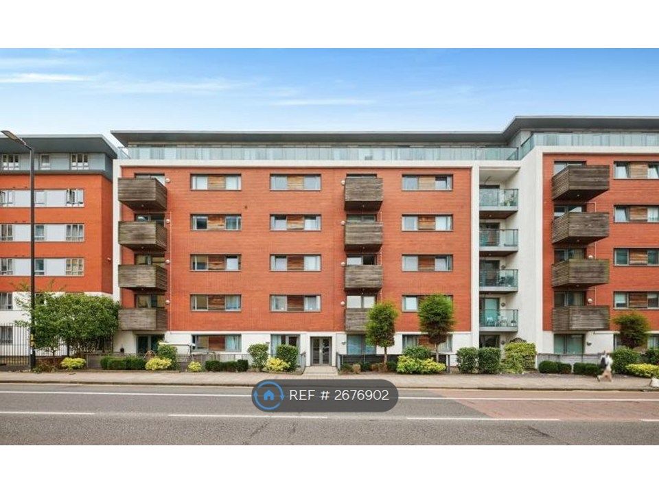 Property photo 2 of 18