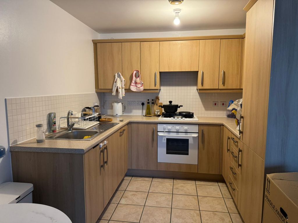 Property photo 3 of 6