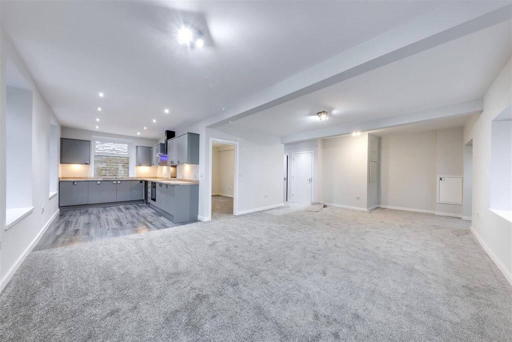 Property photo 2 of 10 cm2A5502-cm2A5506-1A.Jpg