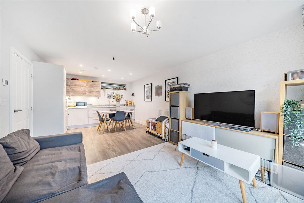 Property photo 2 of 11 Picture No. 05