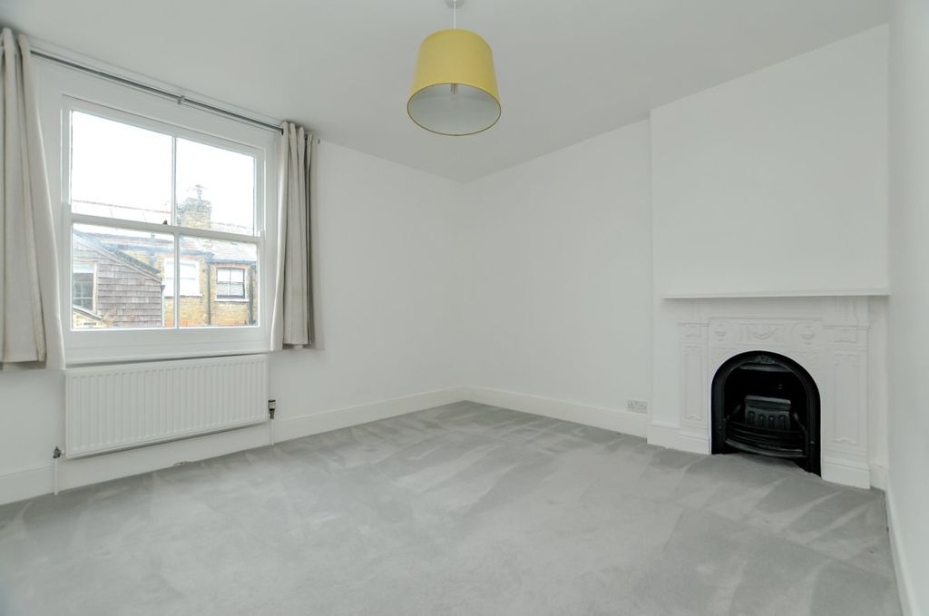 Property photo 3 of 7