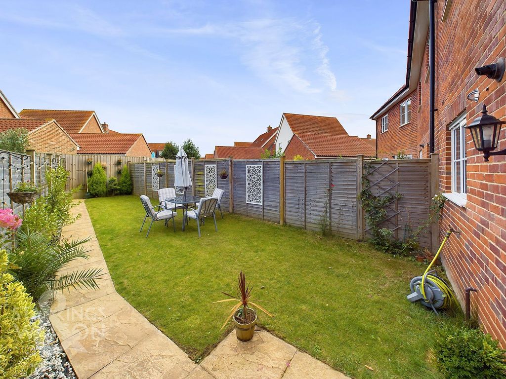 Property photo 2 of 20